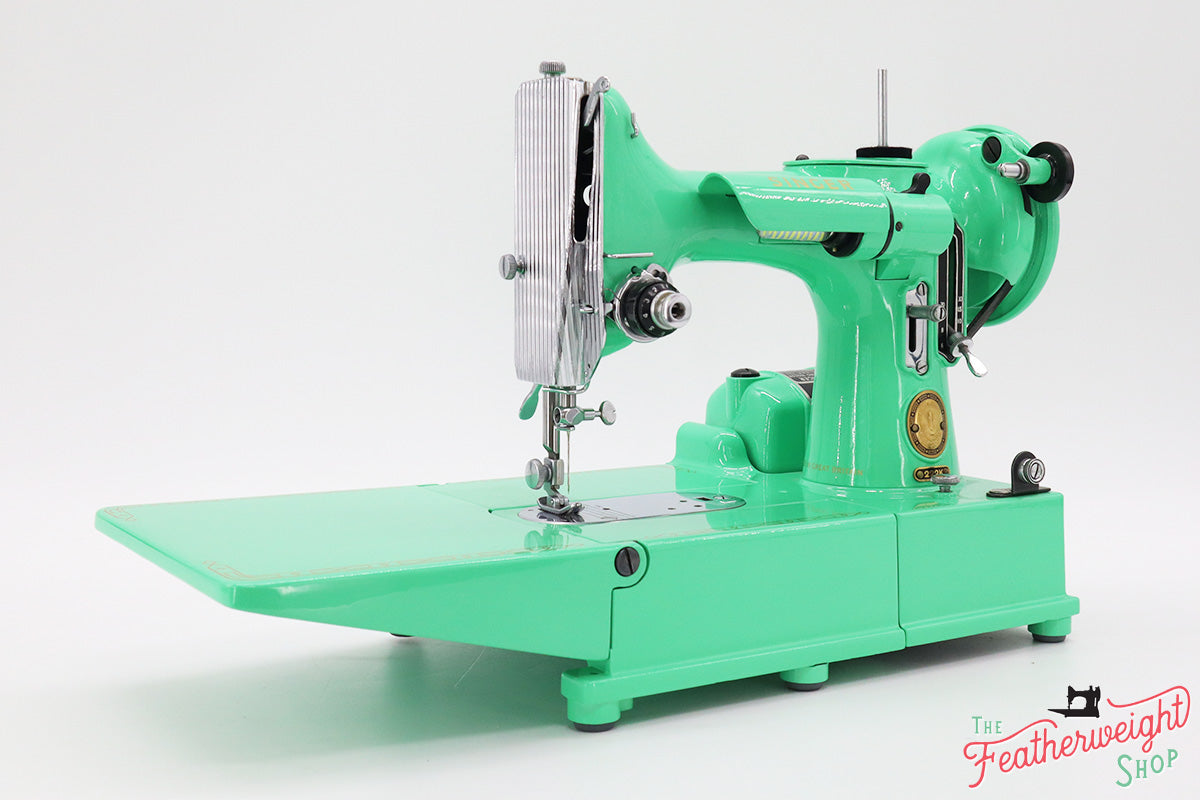 Singer Featherweight 222K Sewing Machine EJ9108** - Fully Restored in Minty Mint Candy Green
