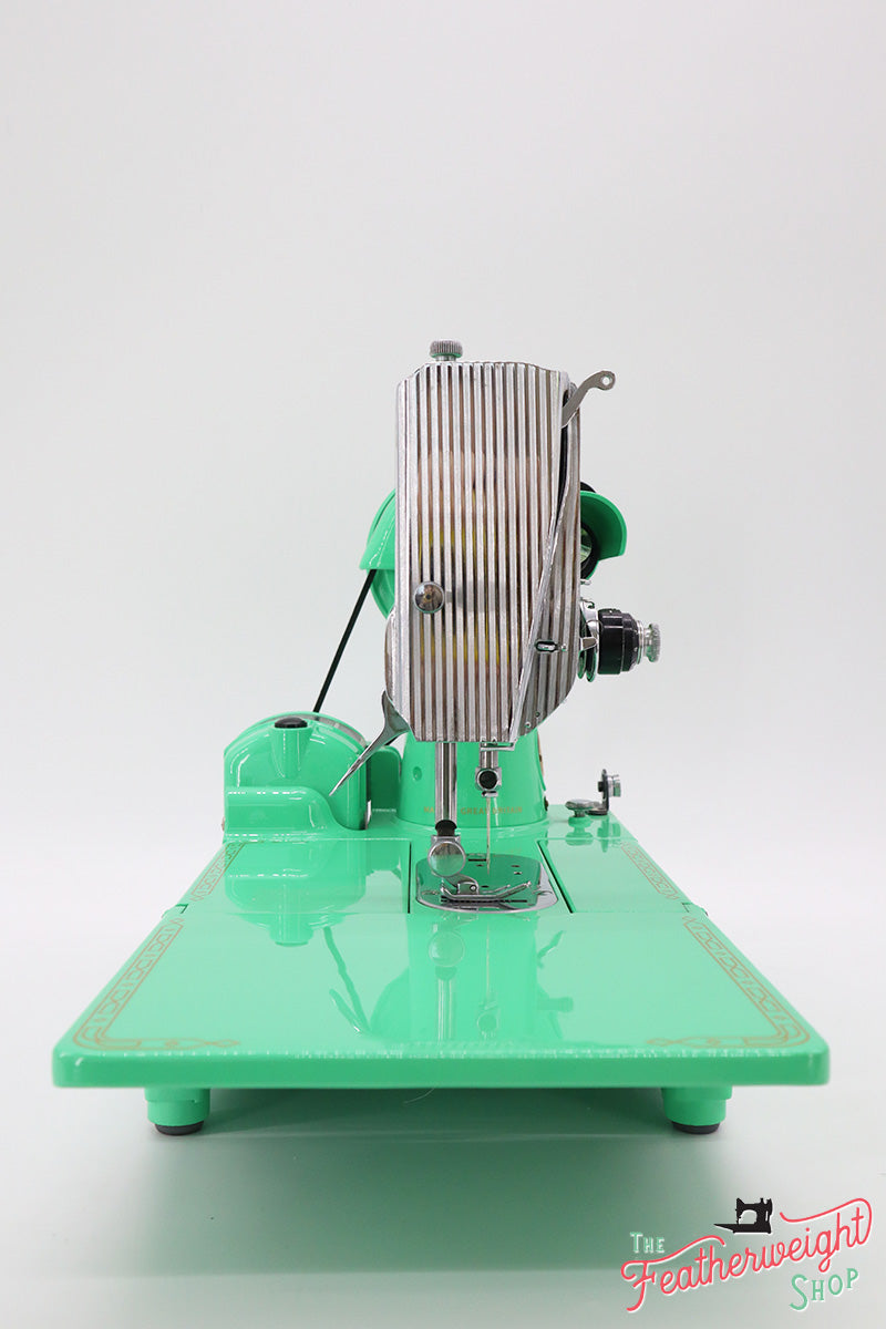 Singer Featherweight 222K Sewing Machine EJ9108** - Fully Restored in Minty Mint Candy Green