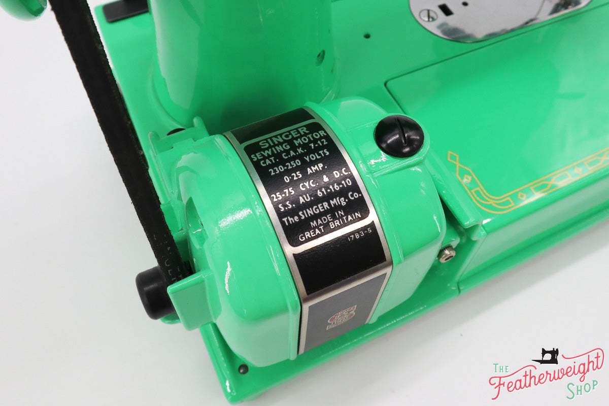 Singer Featherweight 222K Sewing Machine EJ9108** - Fully Restored in Minty Mint Candy Green