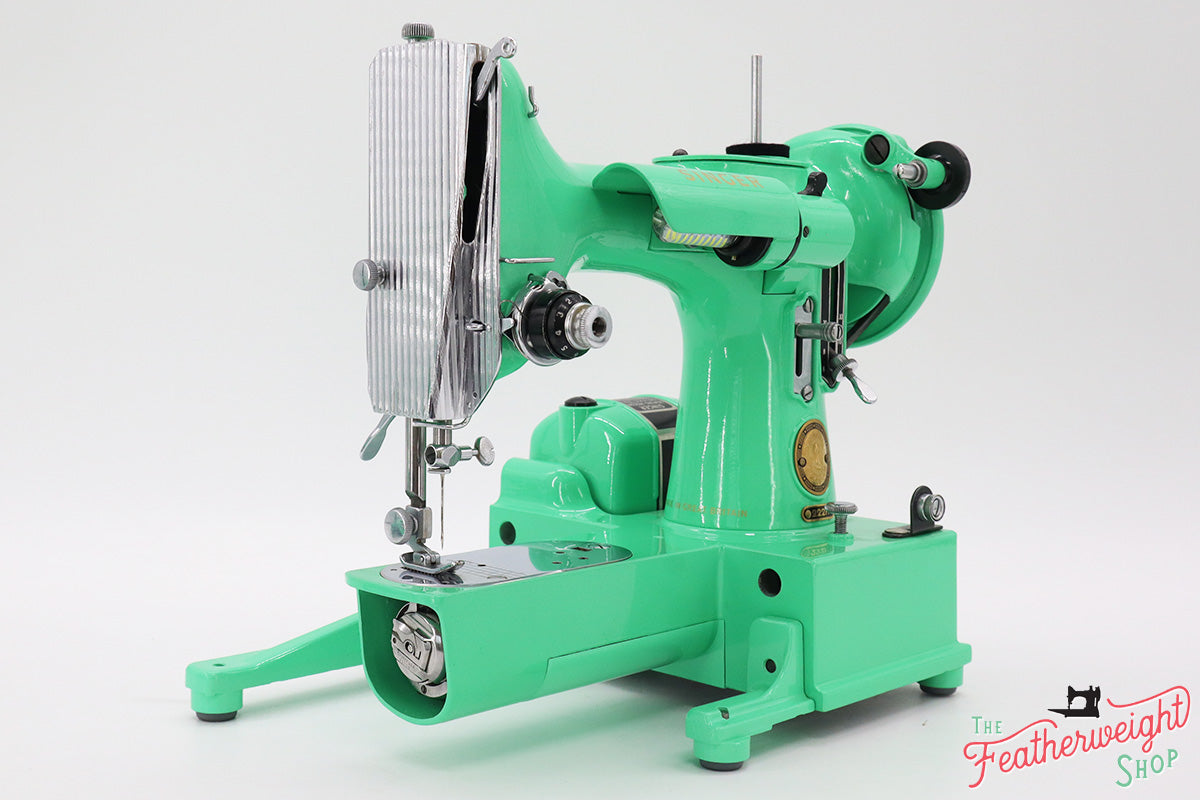 Singer Featherweight 222K Sewing Machine EJ9108** - Fully Restored in Minty Mint Candy Green