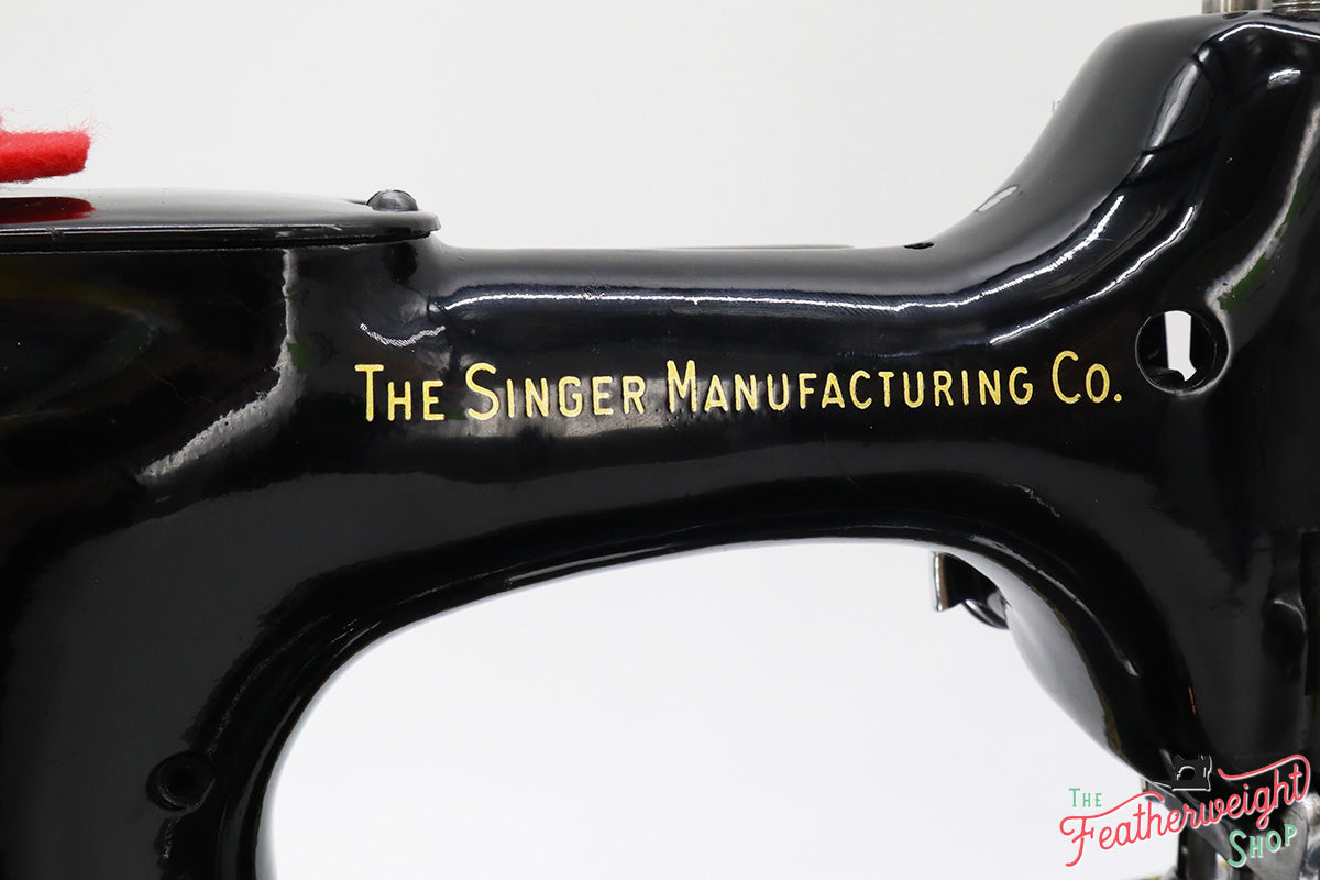 Singer Featherweight 222K Sewing Machine EJ618***