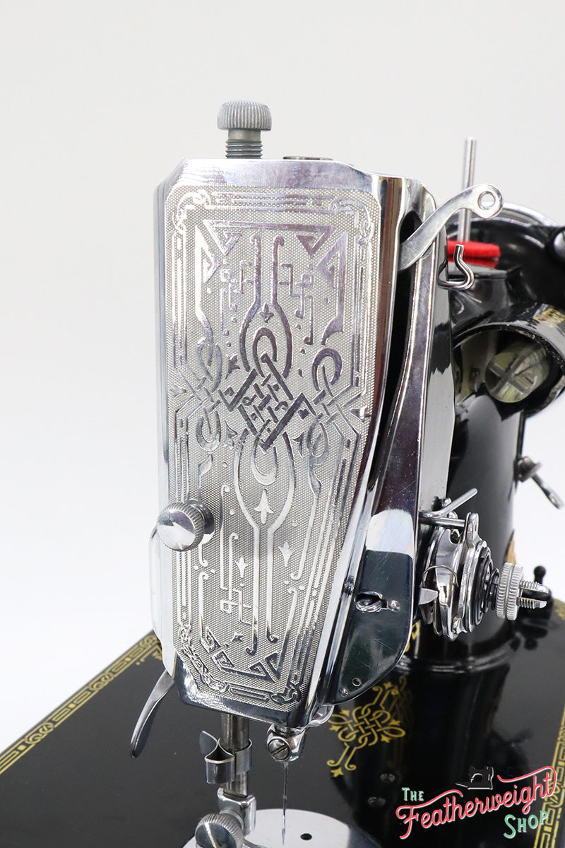 Singer Featherweight 221 Sewing Machine, 1936 AE063***