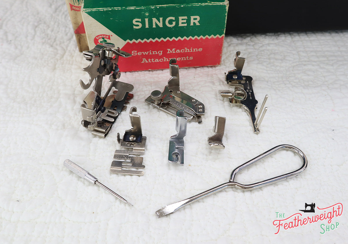 Singer Featherweight 221 Sewing Machine, RED "S" ES242***