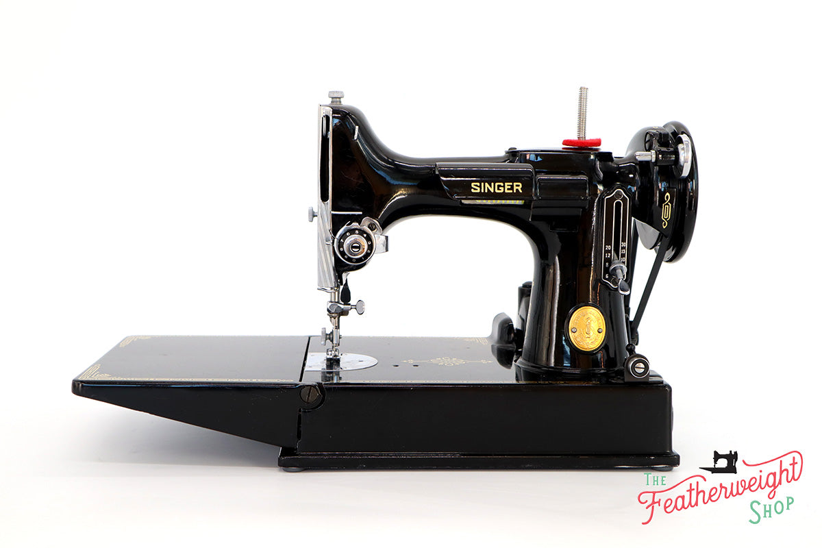 Singer Featherweight 221 Sewing Machine, AJ204***