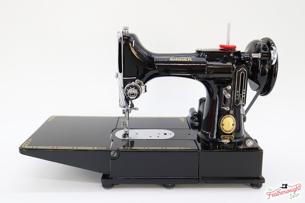 Singer Featherweight 222K Sewing Machine EJ910***