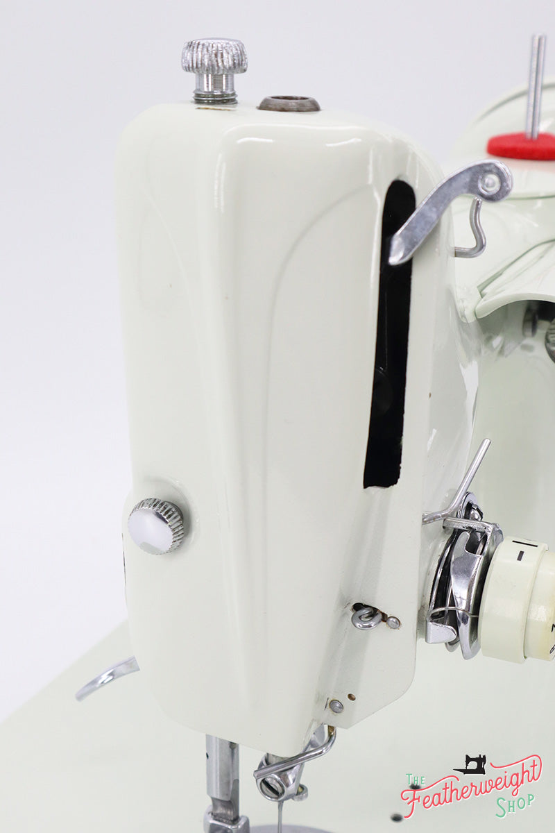 Singer Featherweight 221K Sewing Machine, WHITE EV991**