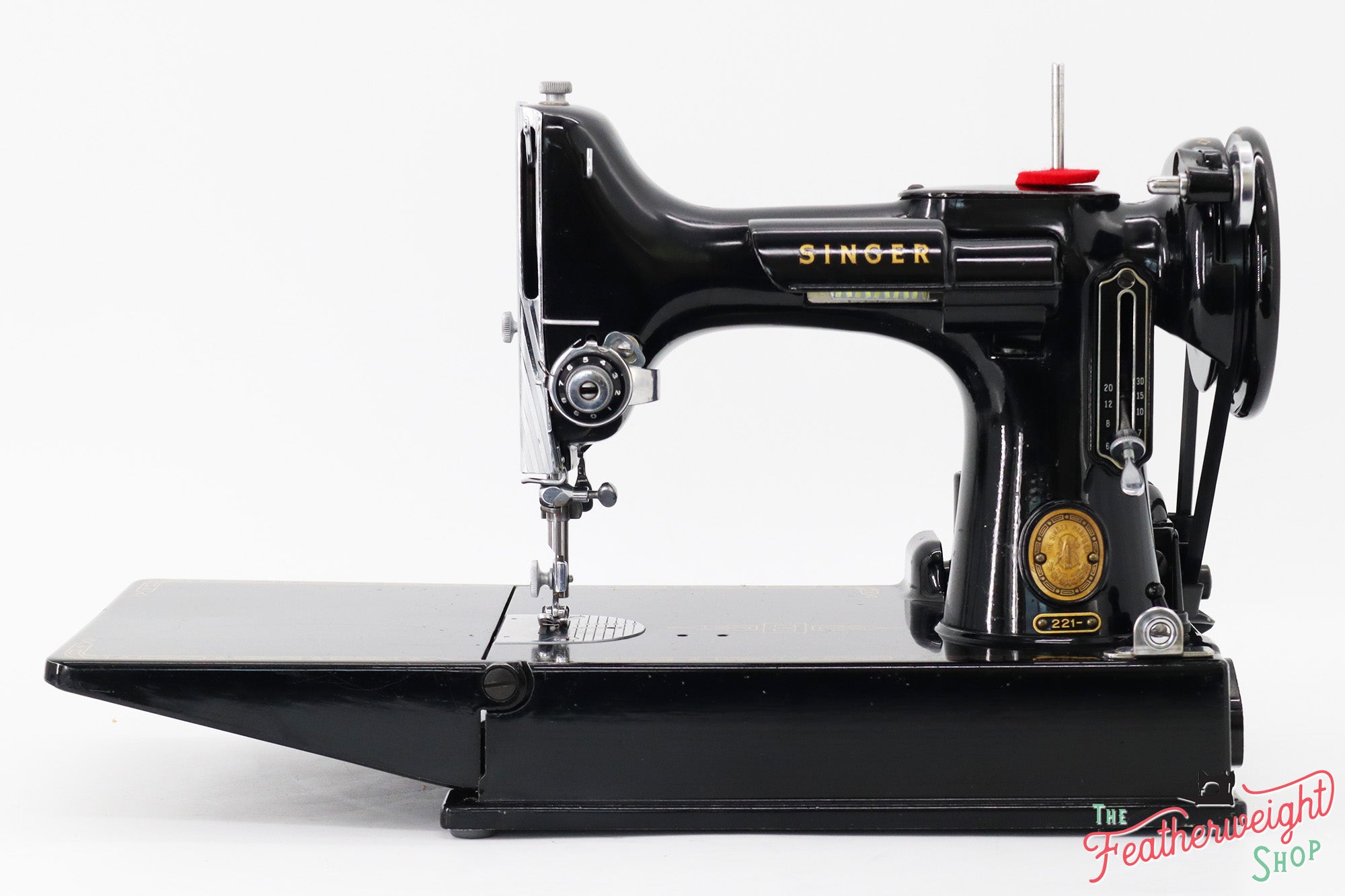 Singer Featherweight 221 Sewing Machine, AM777***