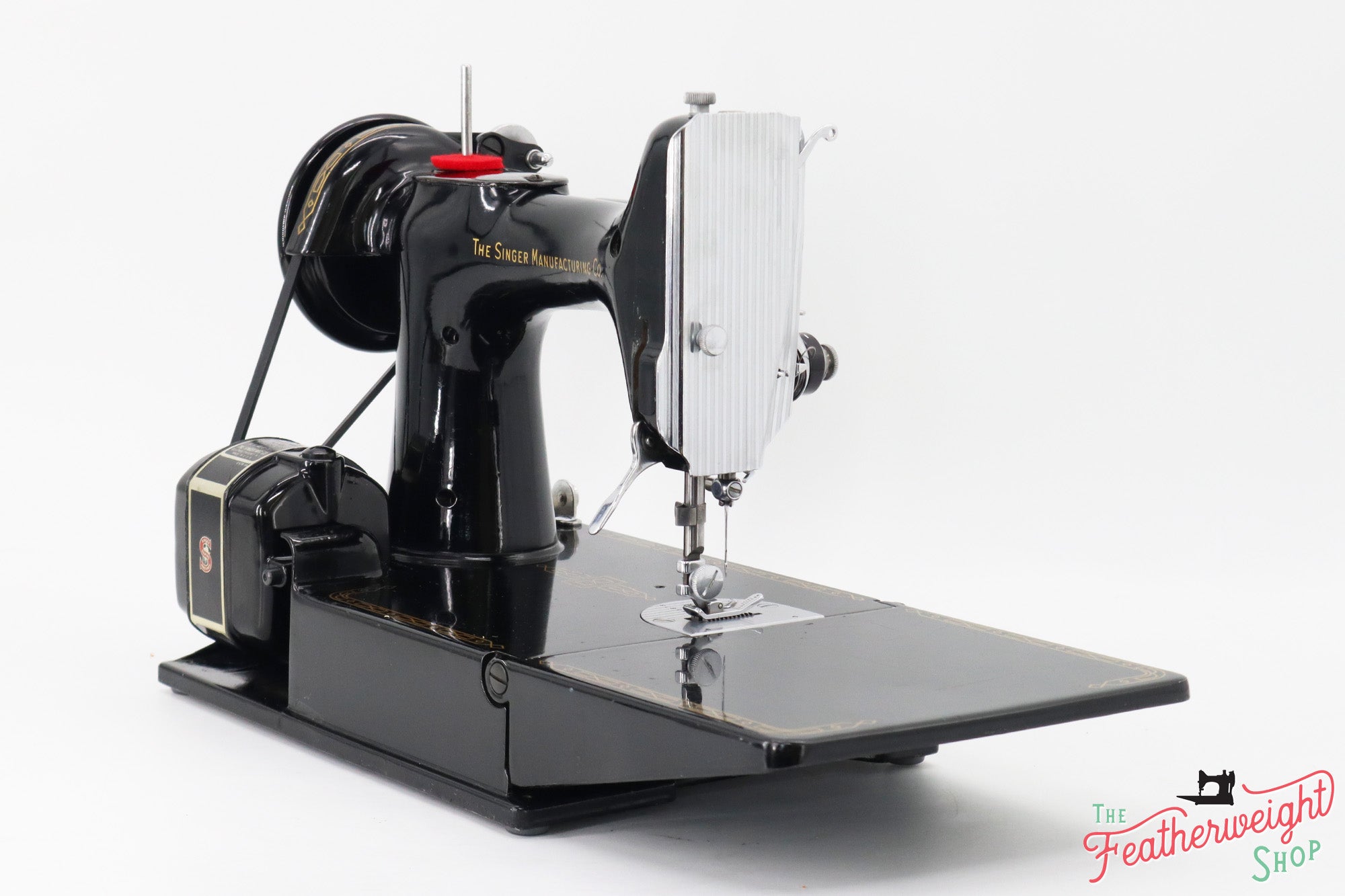 Singer Featherweight 221 Sewing Machine, AM777***