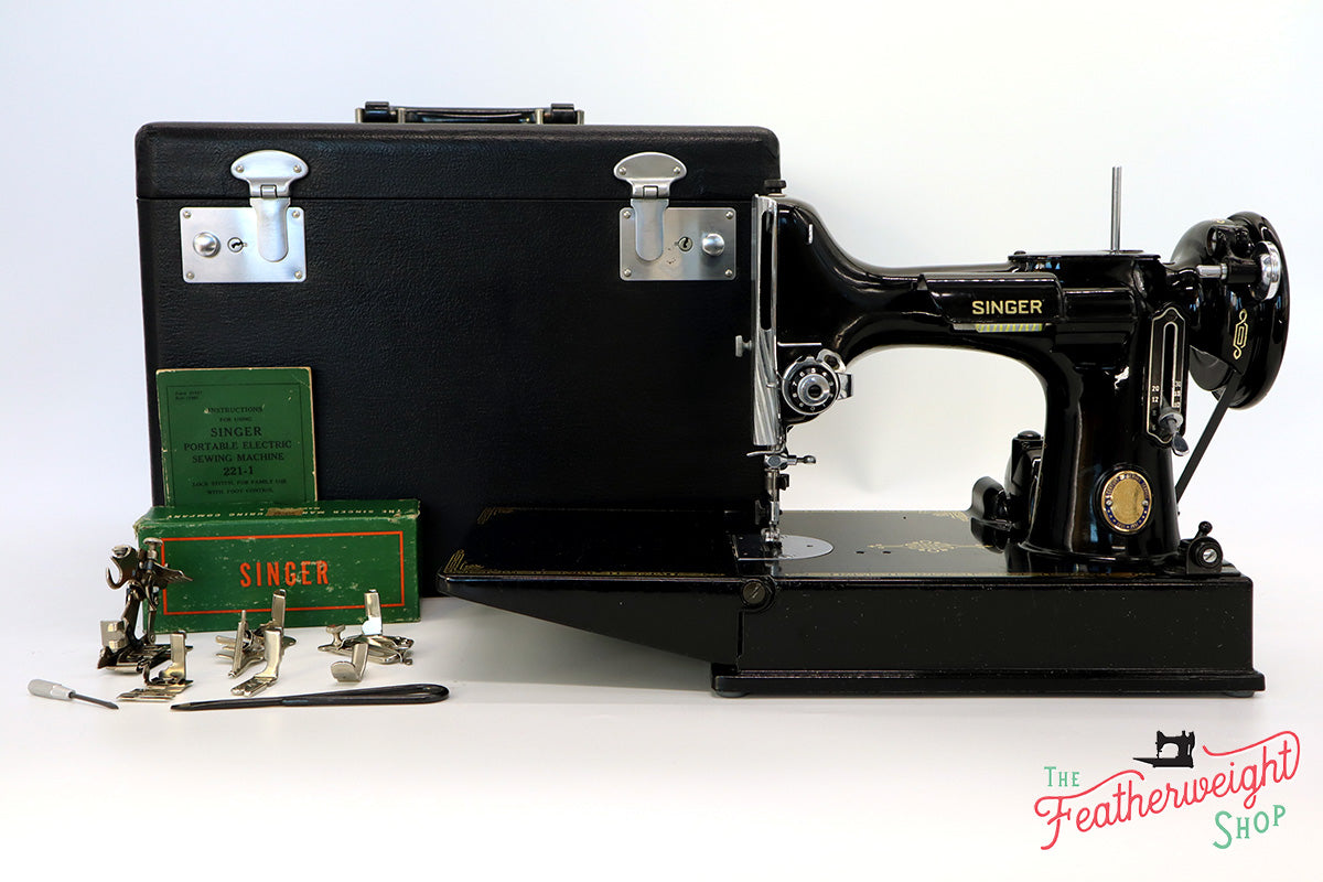 Singer Featherweight 221 Sewing Machine, Centennial: AK579***