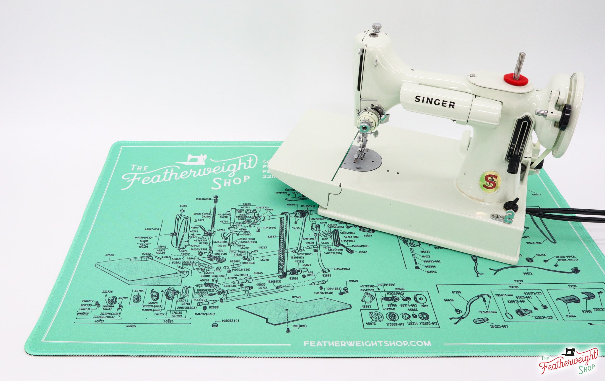 Servicing Mat for White Singer Featherweight 221