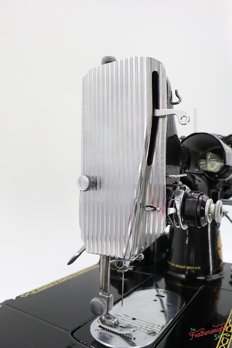 Singer Featherweight 222K Sewing Machine EL17684*