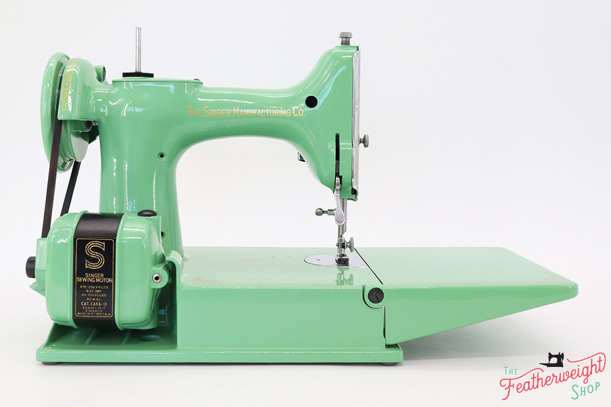 Singer Featherweight Swedish 221K Centennial EG966*** - Fully Restored in Jadeite Milky Green