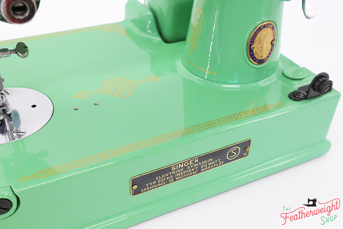 Singer Featherweight Swedish 221K Centennial EG966*** - Fully Restored in Jadeite Milky Green