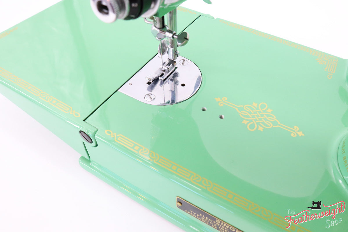 Singer Featherweight Swedish 221K Centennial EG966*** - Fully Restored in Jadeite Milky Green