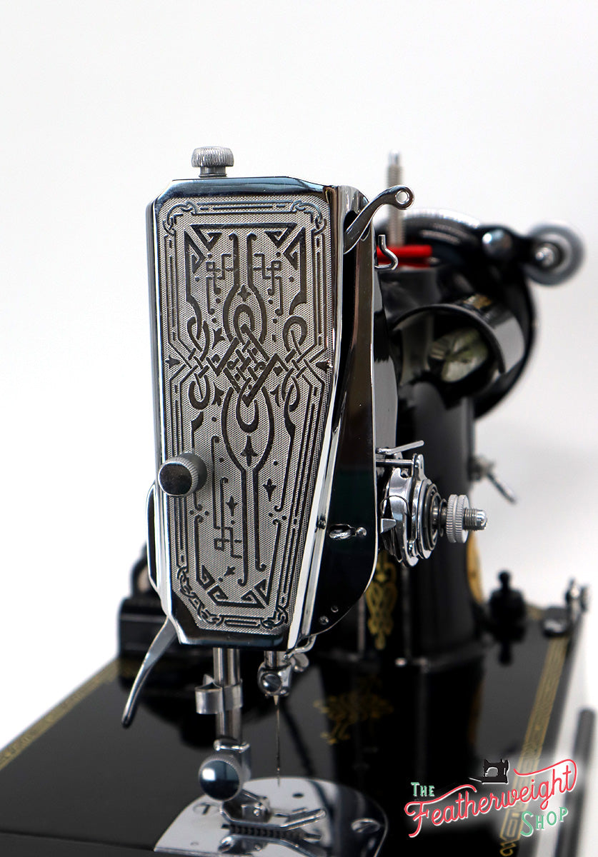 Singer Featherweight 221 Sewing Machine, AE220***