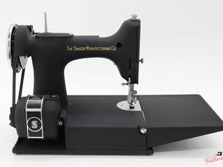Load image into Gallery viewer, Singer Featherweight 221 Sewing Machine, WRINKLE AF388***