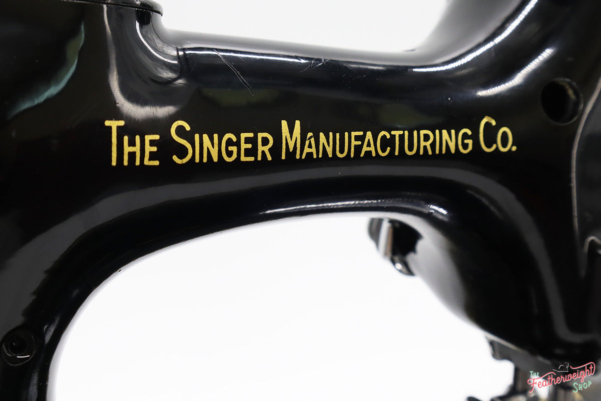 Singer Featherweight 221 Sewing Machine, Centennial: AK075***
