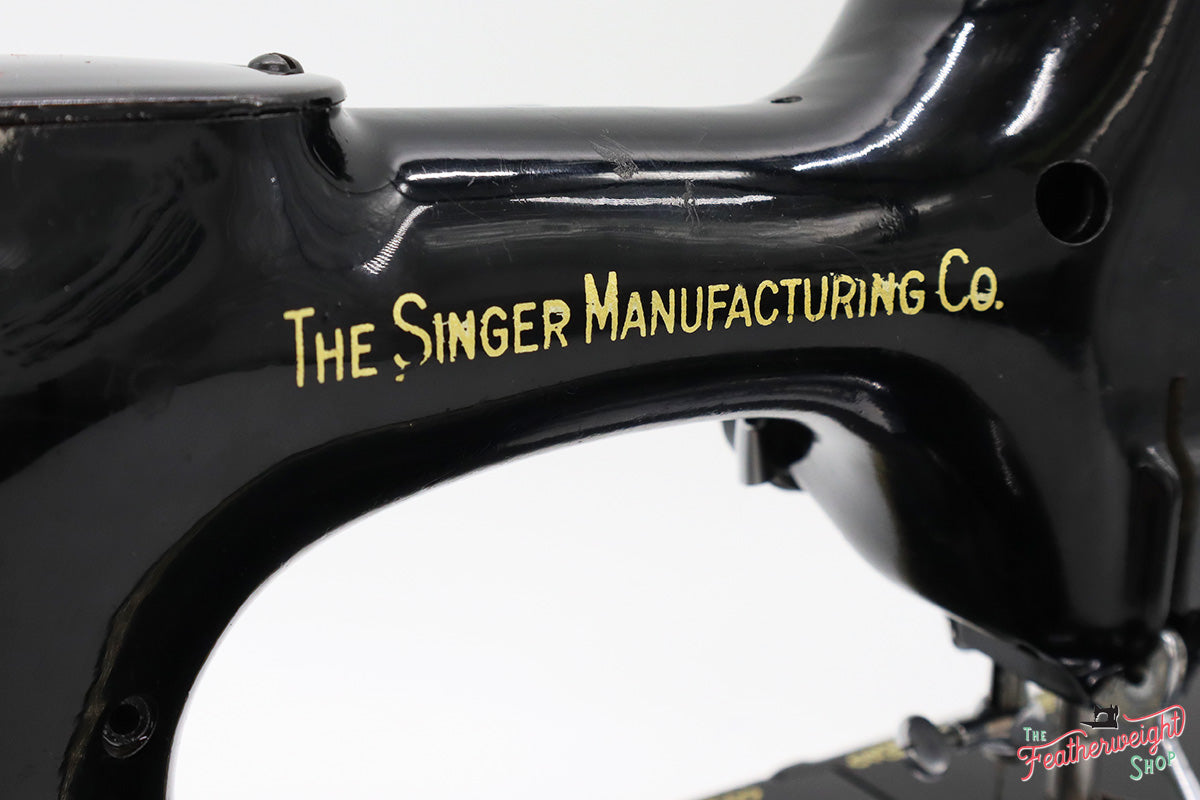 Singer Featherweight 221 Sewing Machine, AJ212***