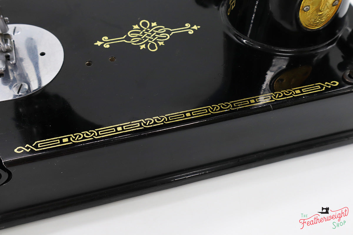 Singer Featherweight 221 Sewing Machine, AJ212***