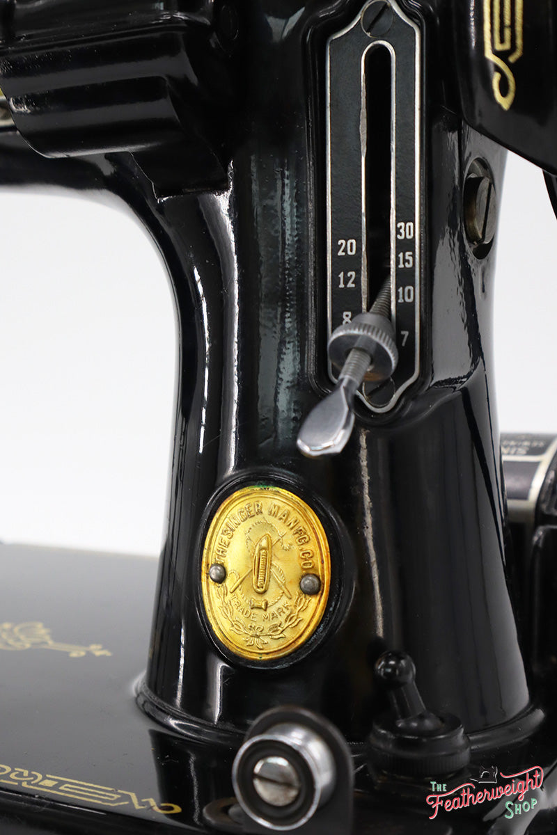 Singer Featherweight 221 Sewing Machine, AJ212***