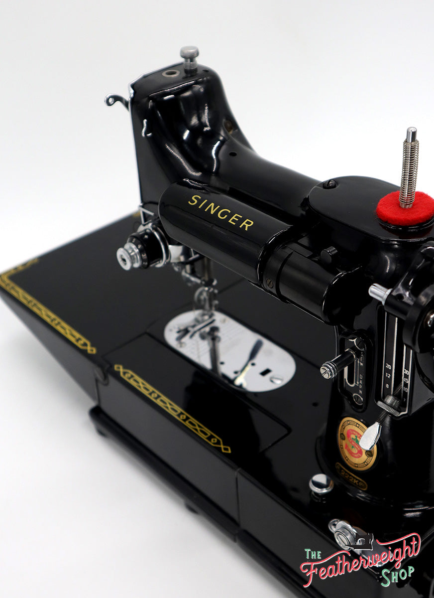 Singer Featherweight 222K Sewing Machine, RED "S" ER0244**