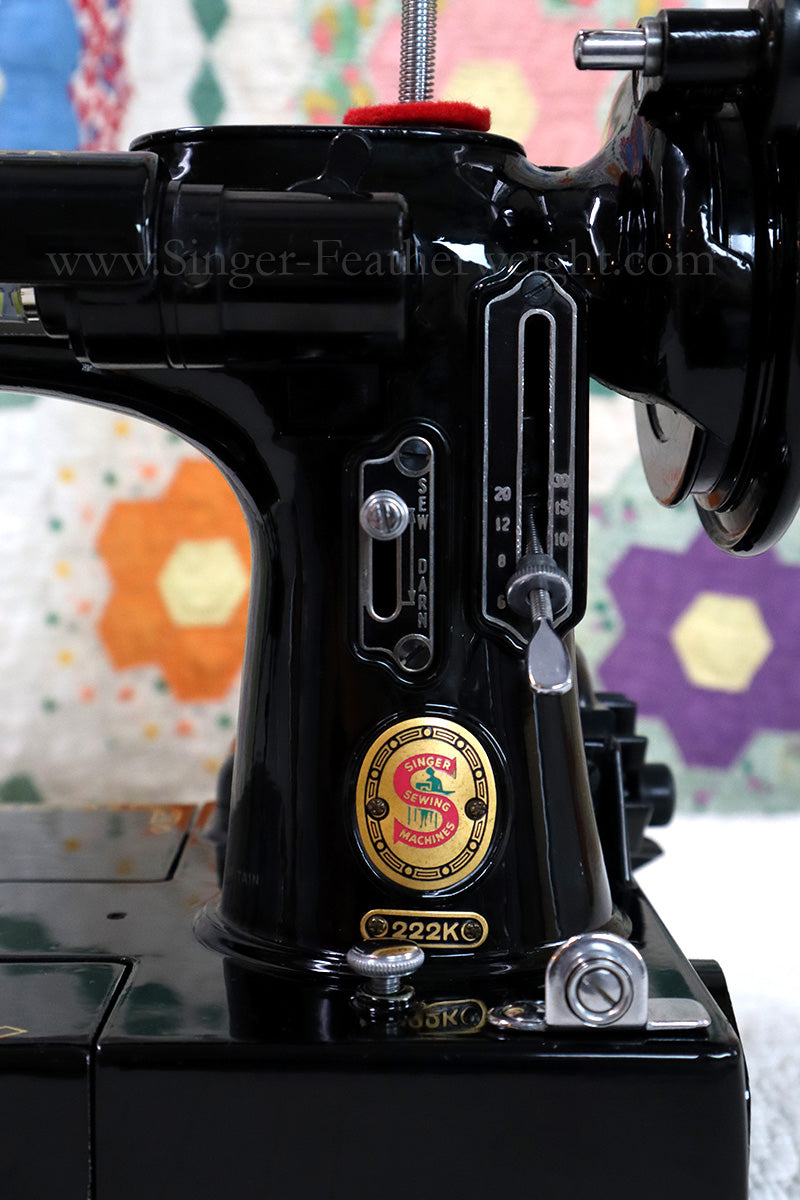 Singer Featherweight 222K Sewing Machine, RED "S" EP5432**