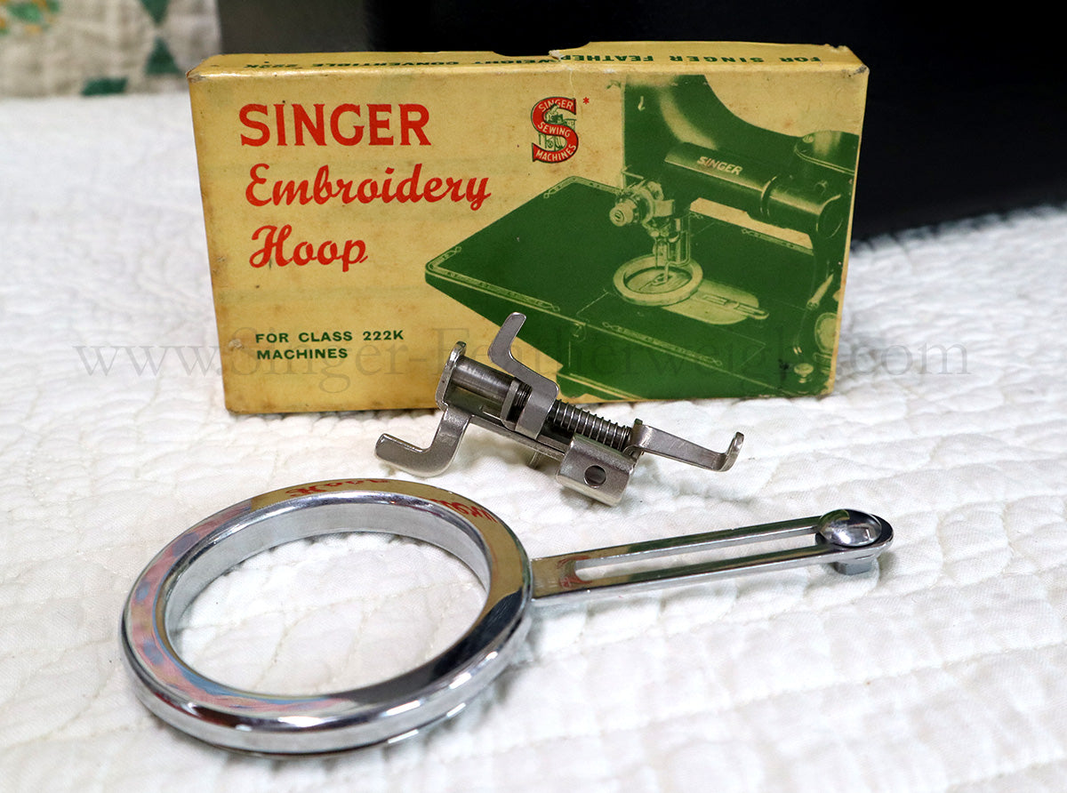 Singer Featherweight 222K Sewing Machine, RED "S" EP5428**