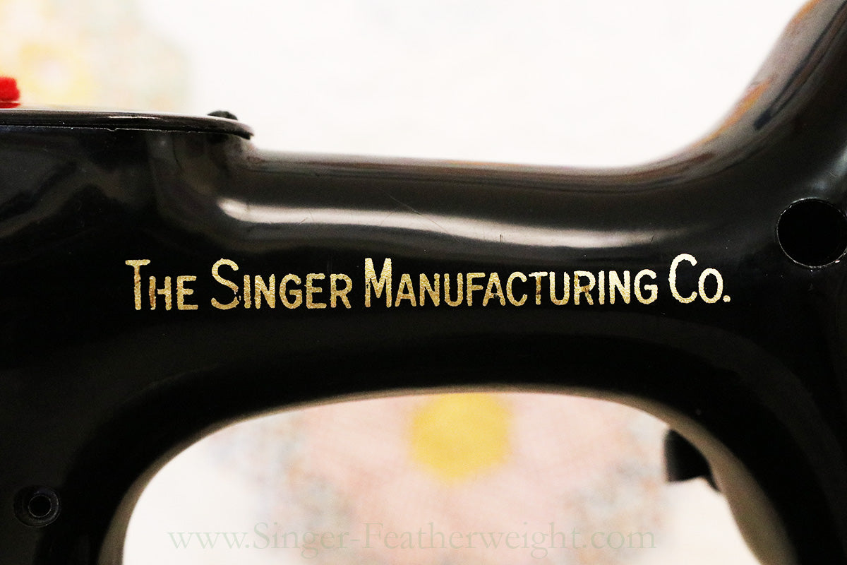 Singer Featherweight 221 Sewing Machine, AJ198***