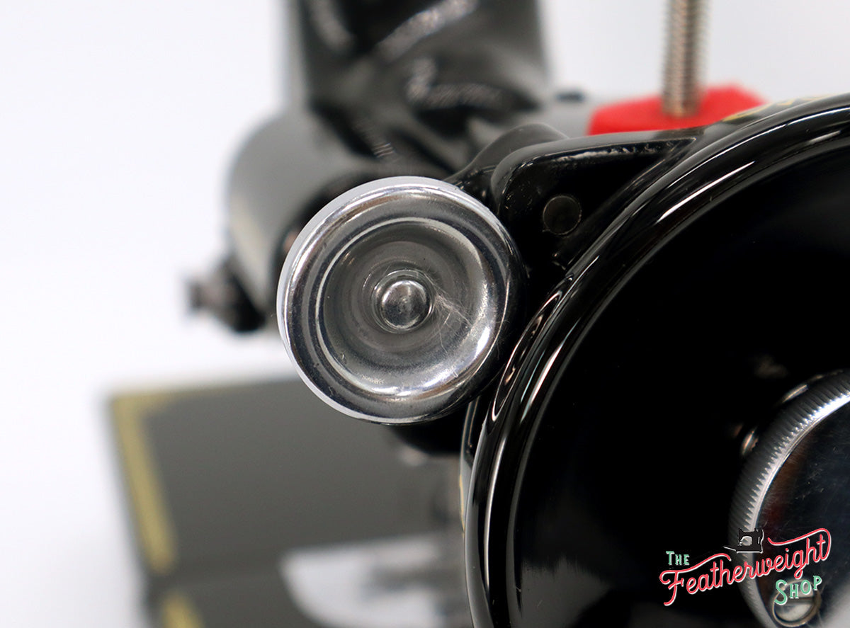 Singer Featherweight 221 Sewing Machine, AL180***