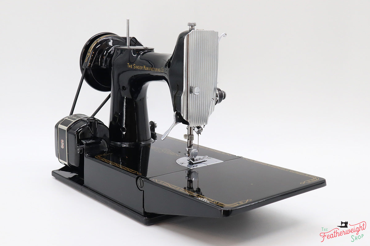 Singer Featherweight 221 1955 - AL946***