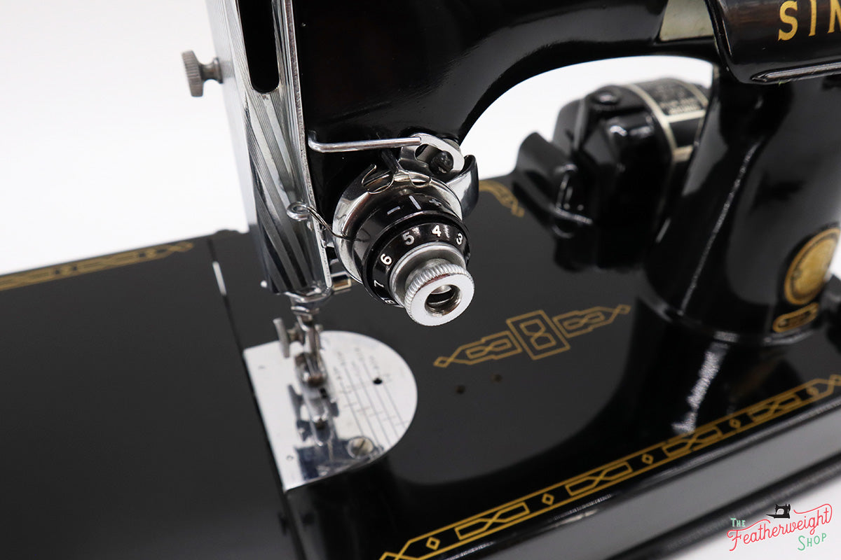 Singer Featherweight 221 1955 - AL946***