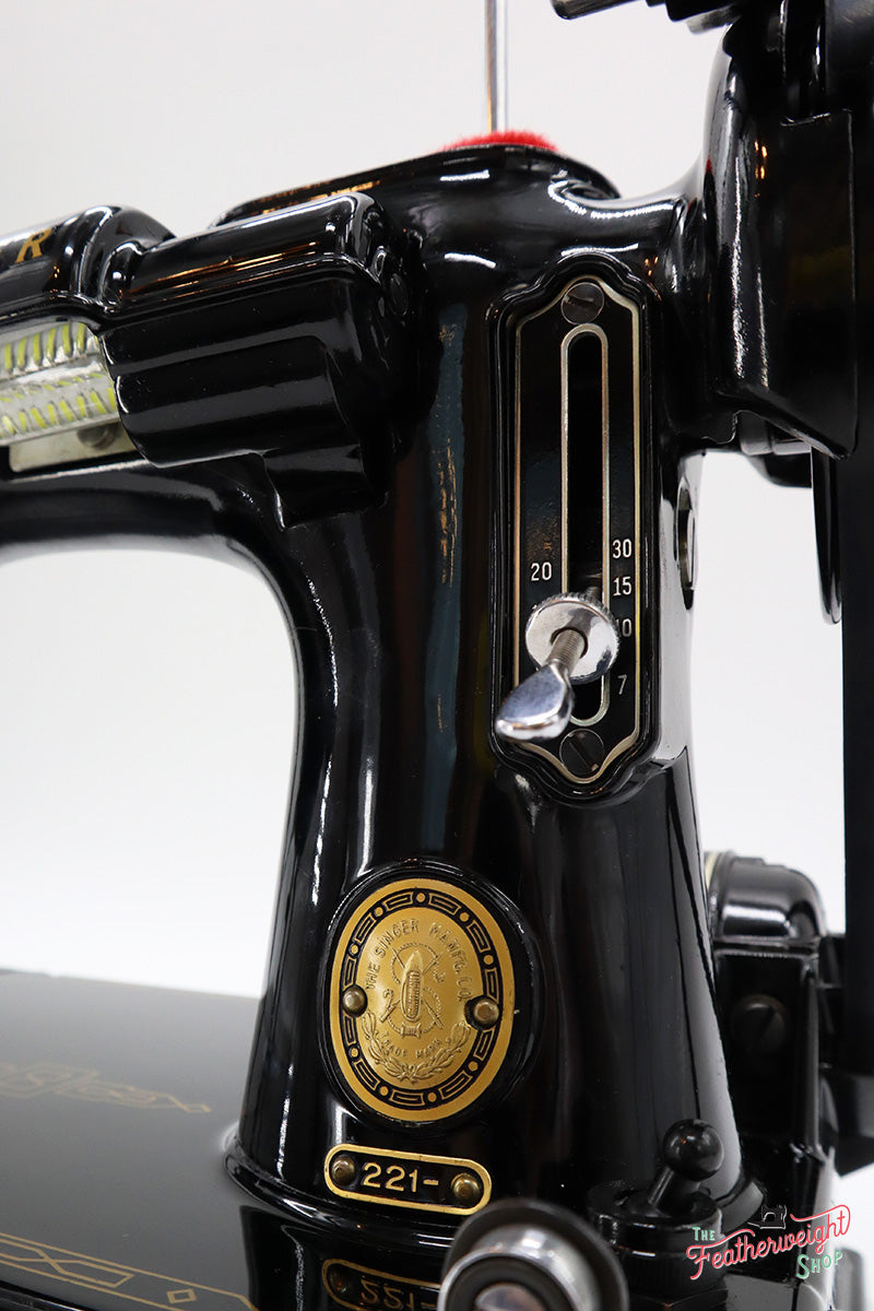 Singer Featherweight 221 1955 - AL946***
