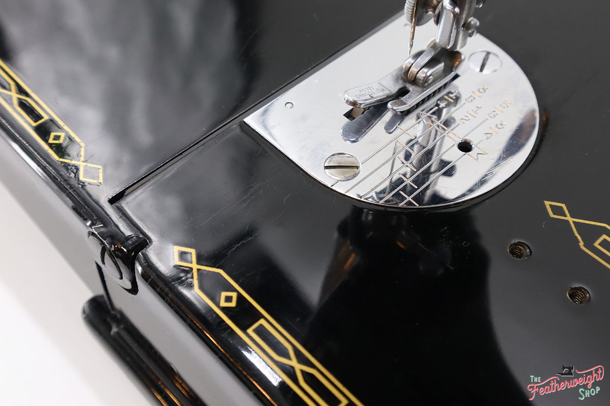 Singer Featherweight 221 1955 - AL946***