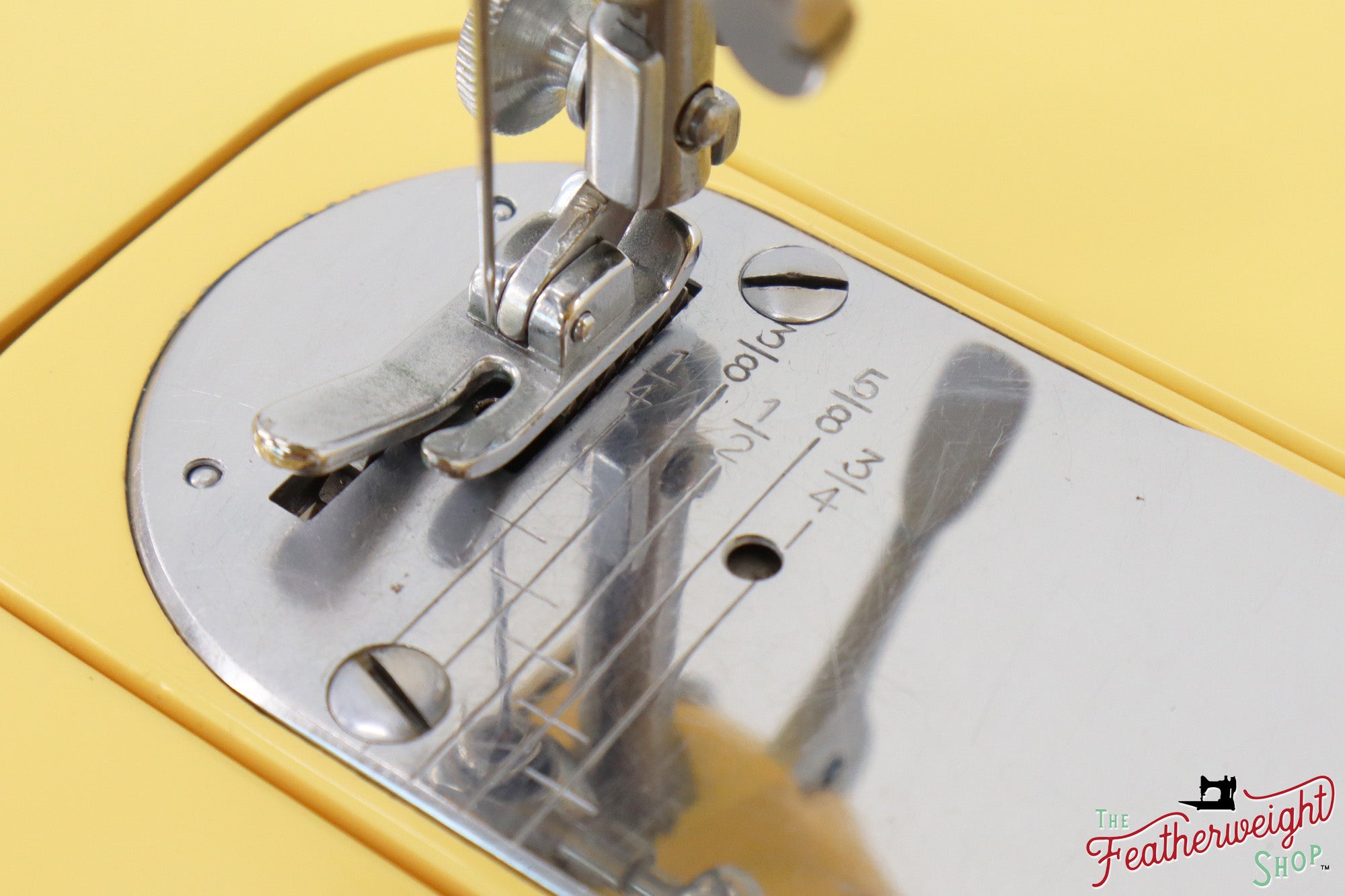 Singer Featherweight 222K - EK3264** - Fully Restored in Happy Yellow