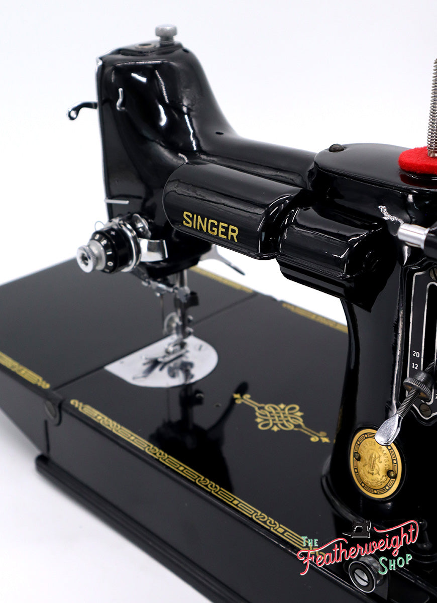 Singer Featherweight 221K Sewing Machine, EH891***