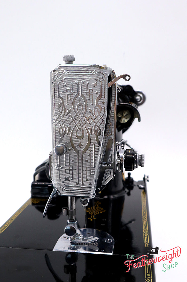 Singer Featherweight 221 Sewing Machine, AF496***