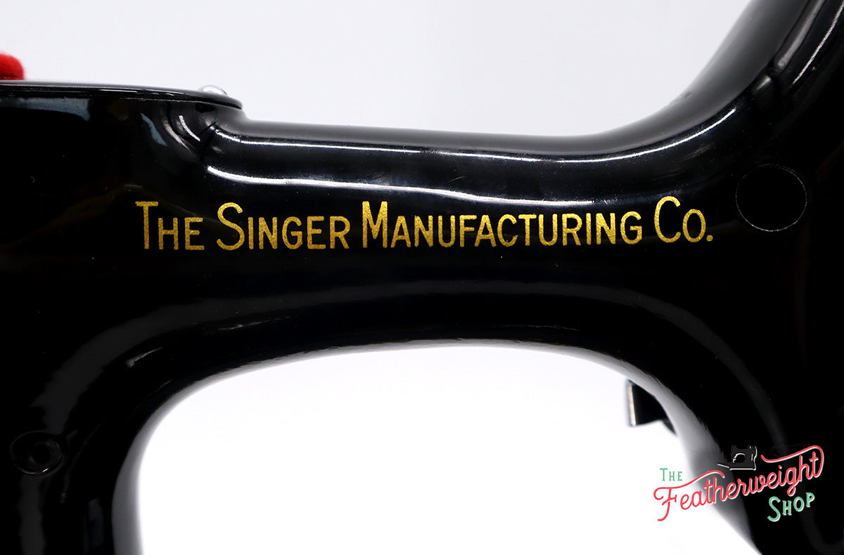Singer Featherweight 221 Sewing Machine, AF496***
