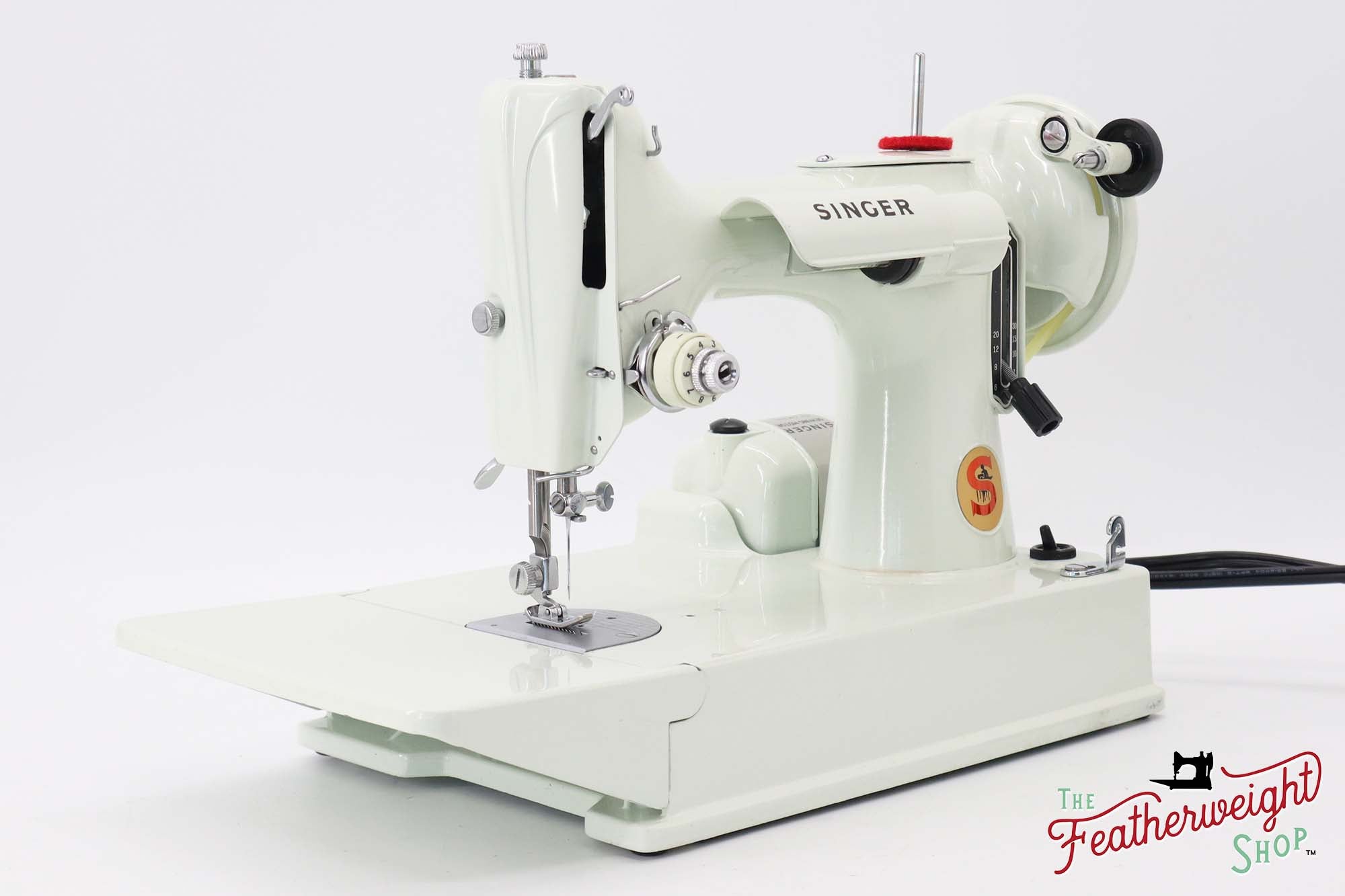 Singer Featherweight 221K Sewing Machine, British WHITE EV970***