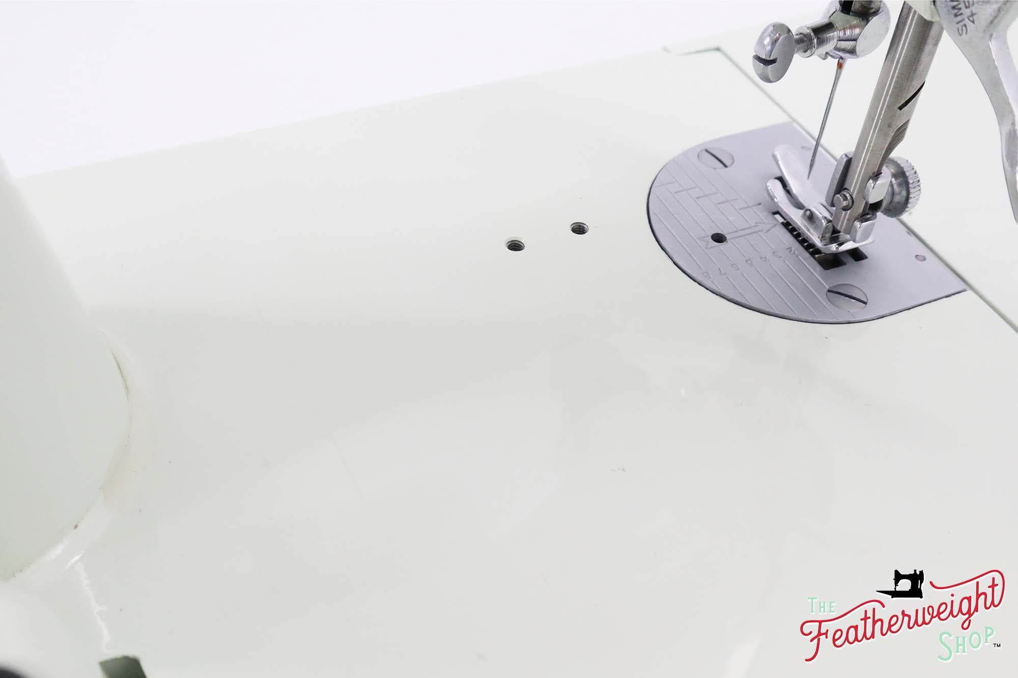 Singer Featherweight 221K Sewing Machine, British WHITE EV970***