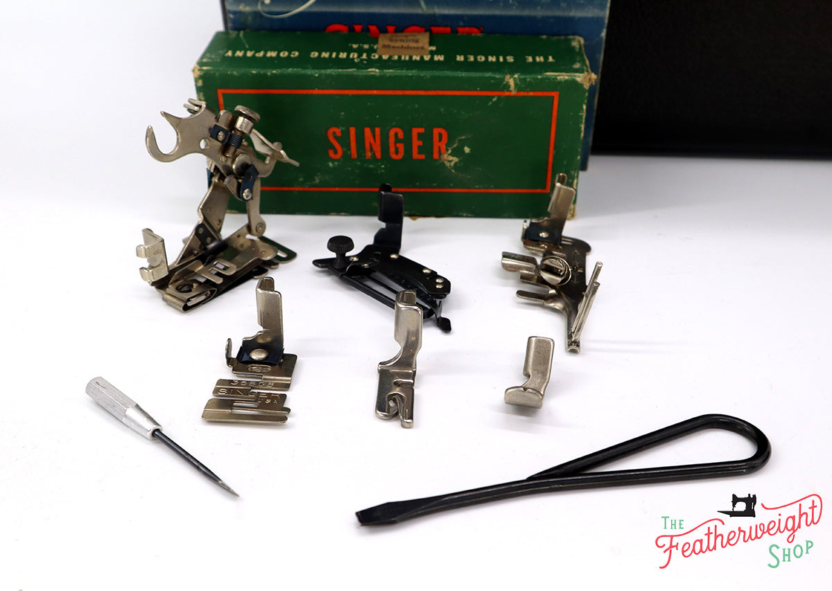 Singer Featherweight 221 1954 - AL690***