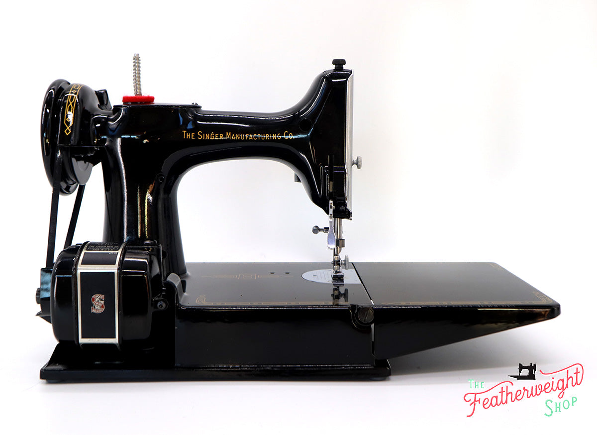 Singer Featherweight 221 1954 - AL690***