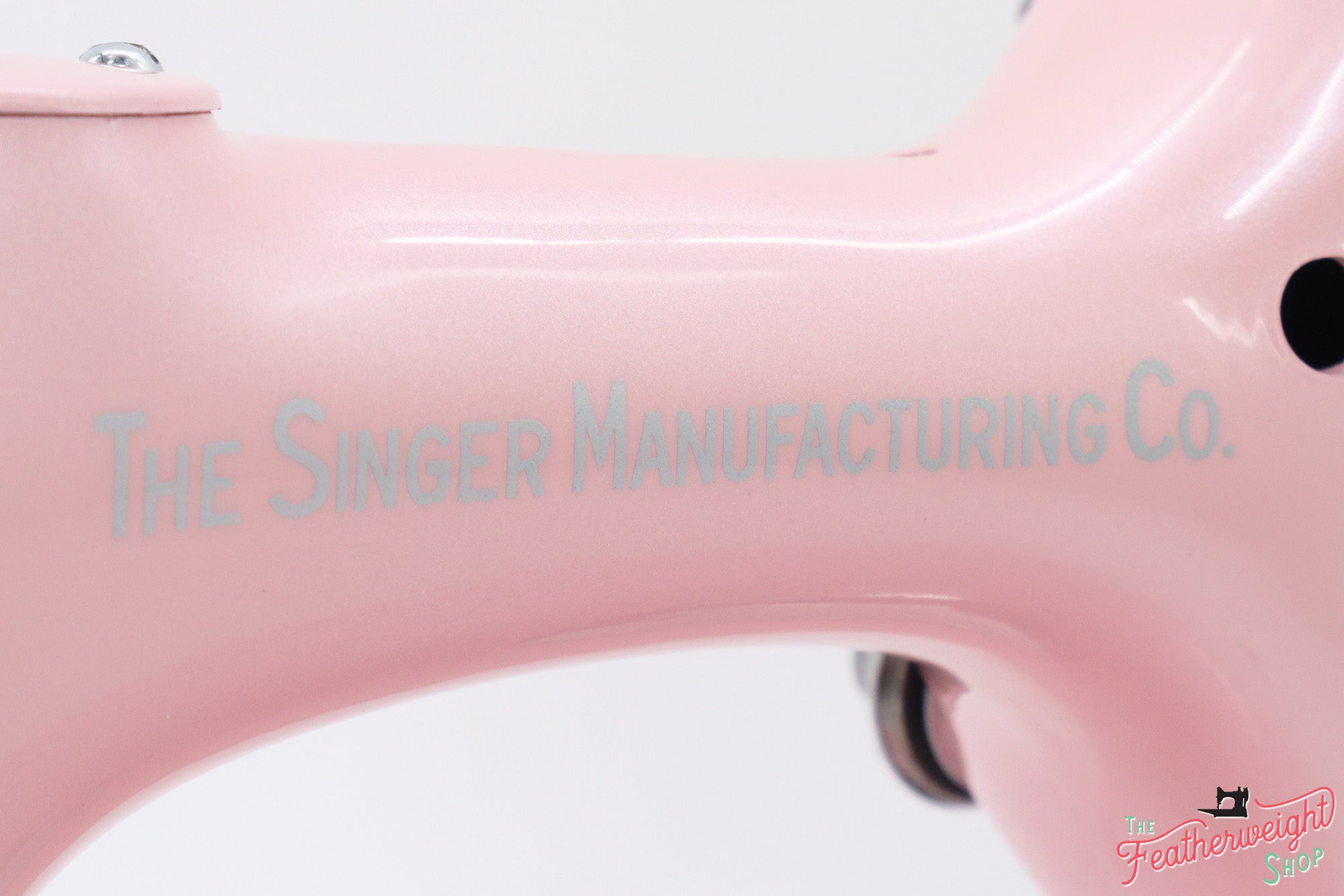 Singer Featherweight 221 Sewing Machine AE060*** - Fully Restored in Pink Frosting