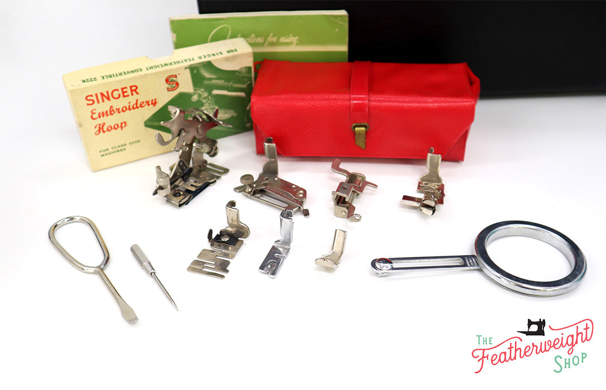 Singer Featherweight 222K Sewing Machine EL6858** - Fully Restored in Tiffany Blue