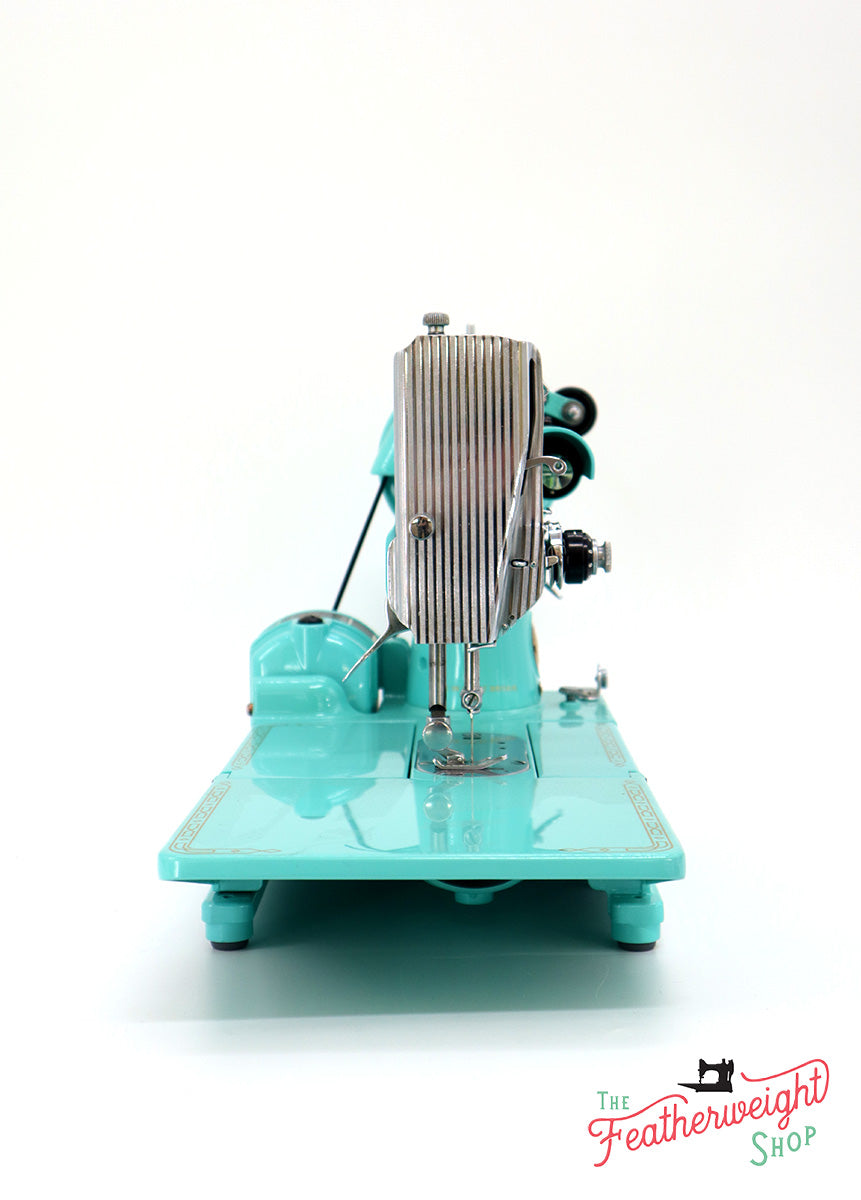 Singer Featherweight 222K Sewing Machine EL6858** - Fully Restored in Tiffany Blue
