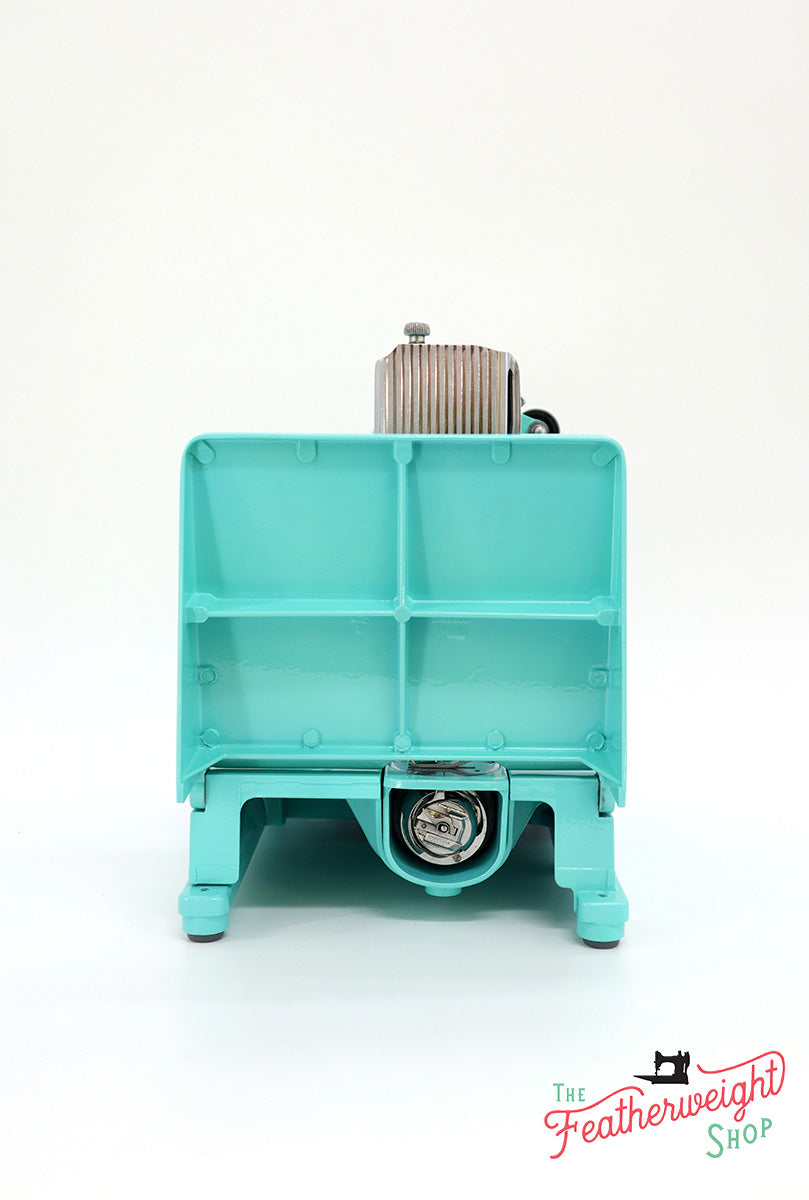 Singer Featherweight 222K Sewing Machine EL6858** - Fully Restored in Tiffany Blue