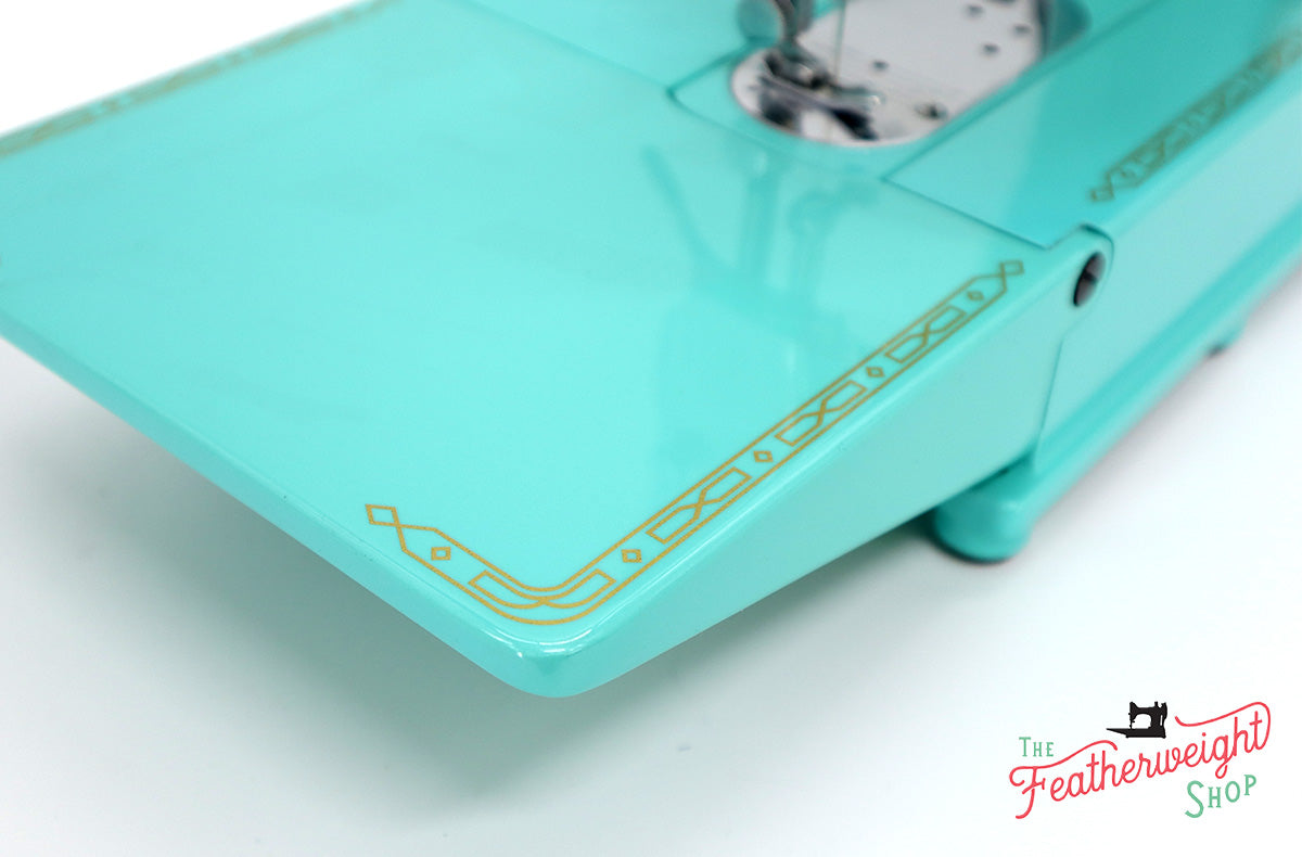 Singer Featherweight 222K Sewing Machine EL6858** - Fully Restored in Tiffany Blue