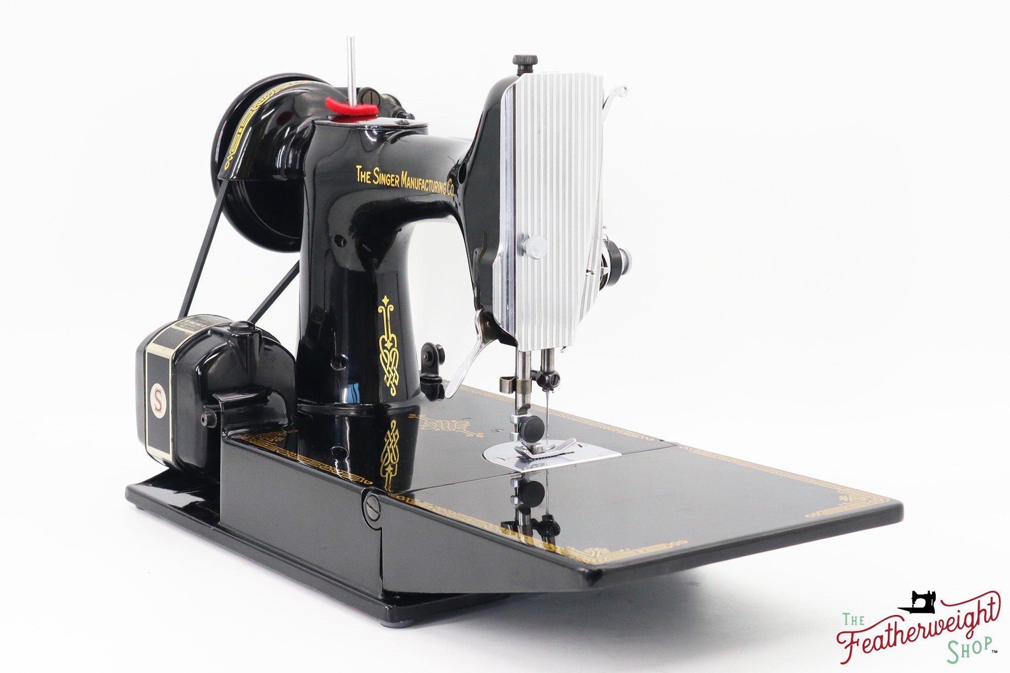 Singer Featherweight 221 Sewing Machine, Centennial: AK596***