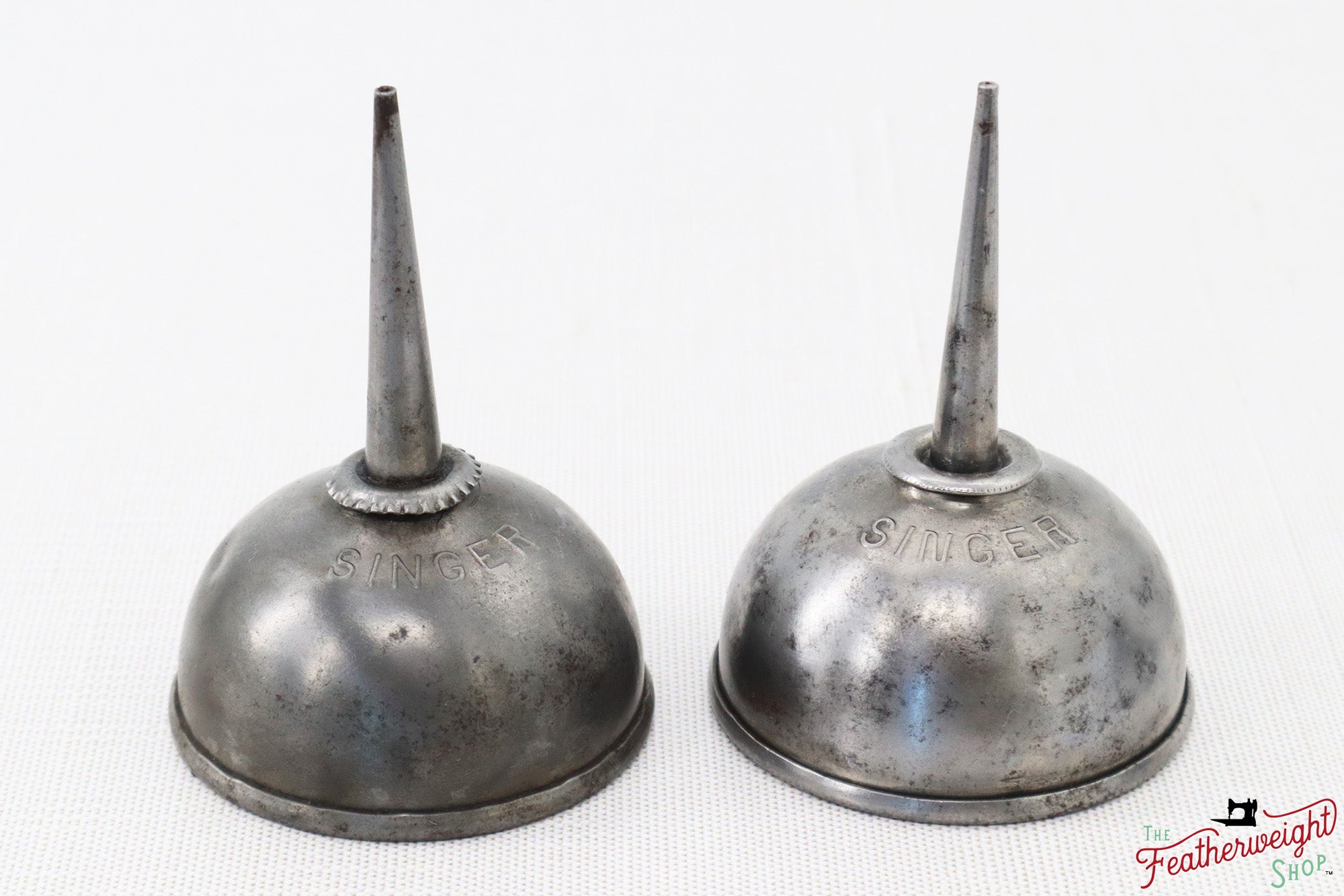 Oil Can, Singer (Vintage Original)