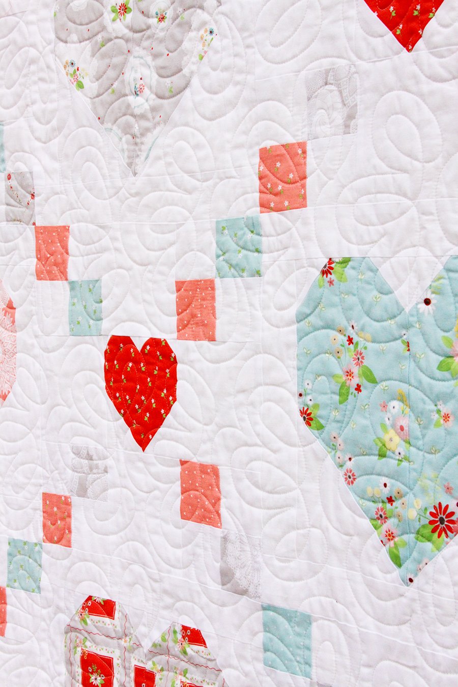 PATTERN, HEARTS AND KISSES Quilt by Beverly McCullough