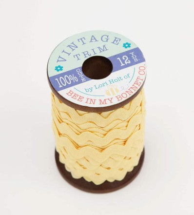 Quilt Kit, "FARM SWEET FARM" Fabric Collection + Applique Templates & Ric Rac - by Lori Holt for Riley Blake